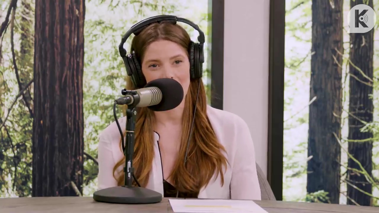 Ashley-Greene-dot-nl_TheTwilightEffect-Aflevering14EclipseRewatchPart3of3-0218.jpg