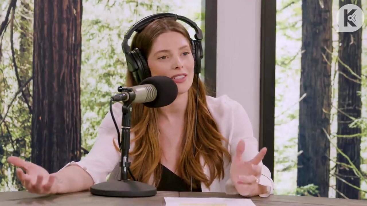 Ashley-Greene-dot-nl_TheTwilightEffect-Aflevering14EclipseRewatchPart3of3-0918.jpg Ashley-Greene-dot-nl_TheTwilightEffect-Aflevering14EclipseRewatchPart3of3-0918.jpg