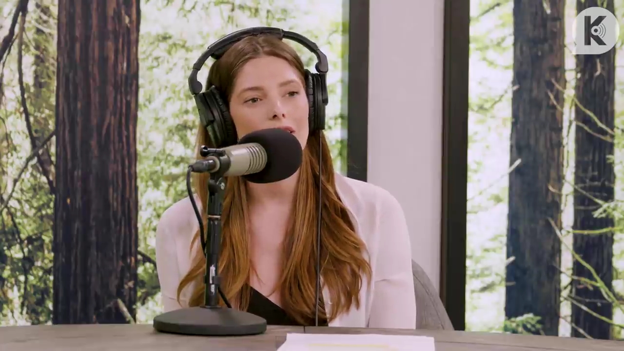Ashley-Greene-dot-nl_TheTwilightEffect-Aflevering14EclipseRewatchPart3of3-1042.jpg