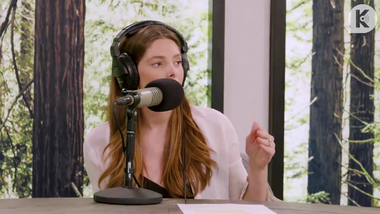 Ashley-Greene-dot-nl_TheTwilightEffect-Aflevering14EclipseRewatchPart3of3-1129.jpg Ashley-Greene-dot-nl_TheTwilightEffect-Aflevering14EclipseRewatchPart3of3-1129.jpg