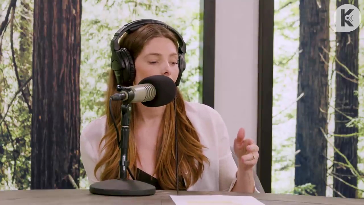 Ashley-Greene-dot-nl_TheTwilightEffect-Aflevering14EclipseRewatchPart3of3-1130.jpg Ashley-Greene-dot-nl_TheTwilightEffect-Aflevering14EclipseRewatchPart3of3-1130.jpg