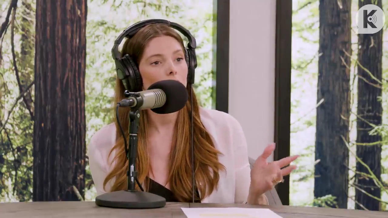 Ashley-Greene-dot-nl_TheTwilightEffect-Aflevering14EclipseRewatchPart3of3-1133.jpg Ashley-Greene-dot-nl_TheTwilightEffect-Aflevering14EclipseRewatchPart3of3-1133.jpg