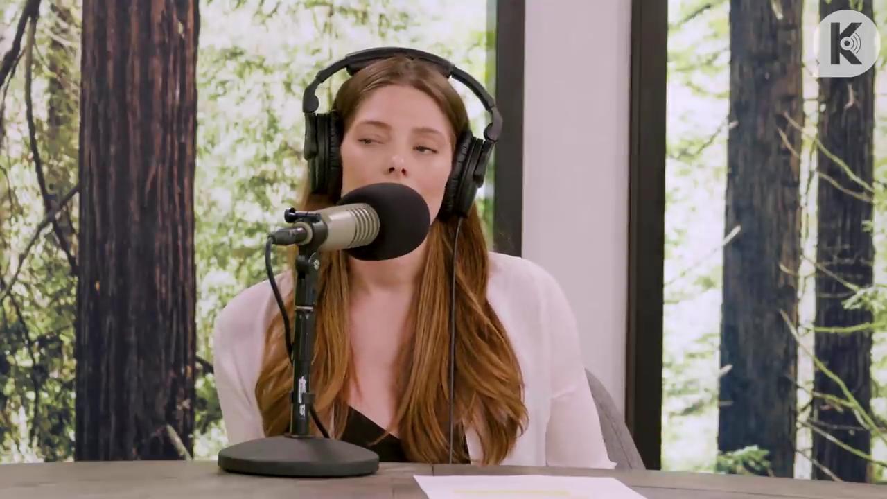 Ashley-Greene-dot-nl_TheTwilightEffect-Aflevering14EclipseRewatchPart3of3-1173.jpg Ashley-Greene-dot-nl_TheTwilightEffect-Aflevering14EclipseRewatchPart3of3-1173.jpg