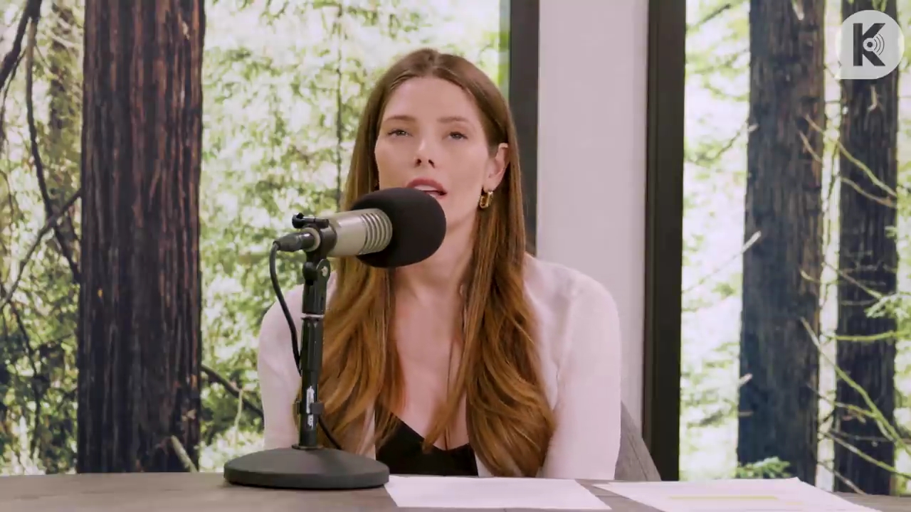 Ashley-Greene-dot-nl_TheTwilightEffect-Aflevering14EclipseRewatchPart3of3-1442.jpg