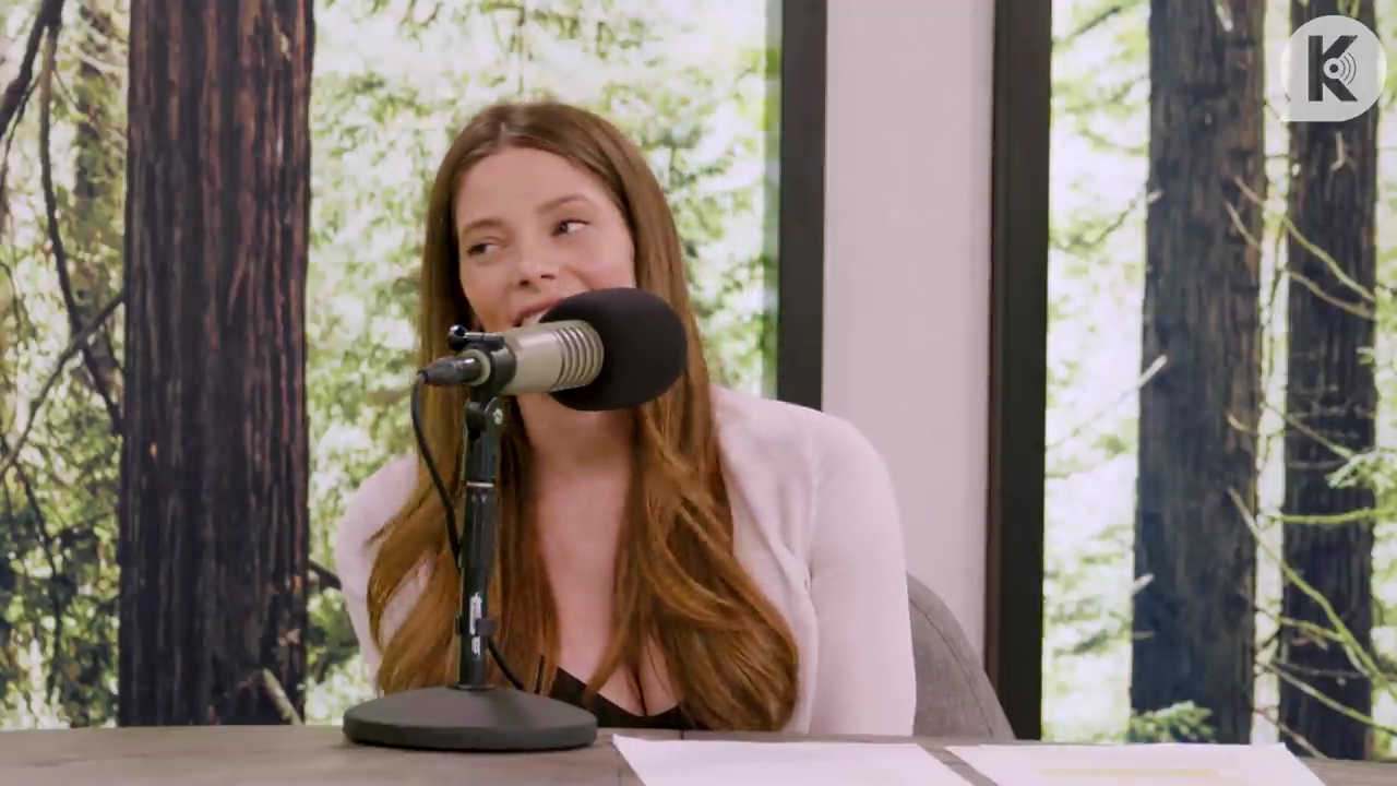 Ashley-Greene-dot-nl_TheTwilightEffect-Aflevering14EclipseRewatchPart3of3-1762.jpg Ashley-Greene-dot-nl_TheTwilightEffect-Aflevering14EclipseRewatchPart3of3-1762.jpg