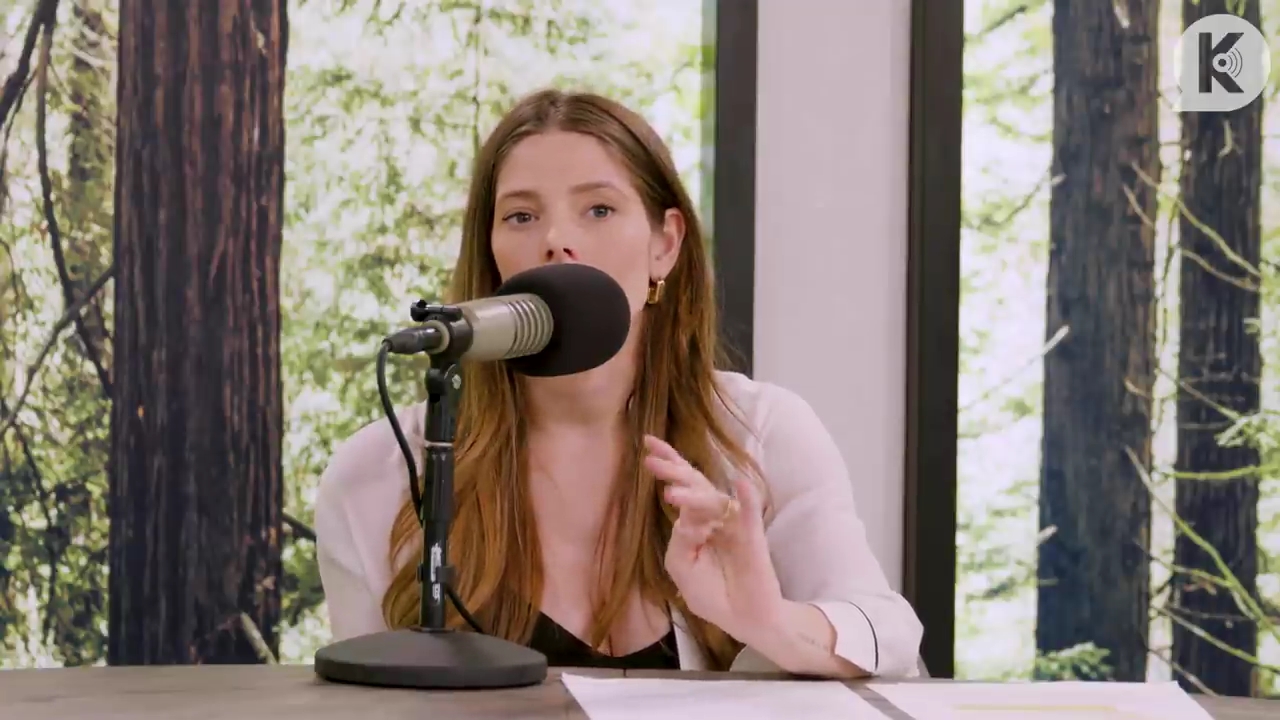 Ashley-Greene-dot-nl_TheTwilightEffect-Aflevering14EclipseRewatchPart3of3-1864.jpg Ashley-Greene-dot-nl_TheTwilightEffect-Aflevering14EclipseRewatchPart3of3-1864.jpg