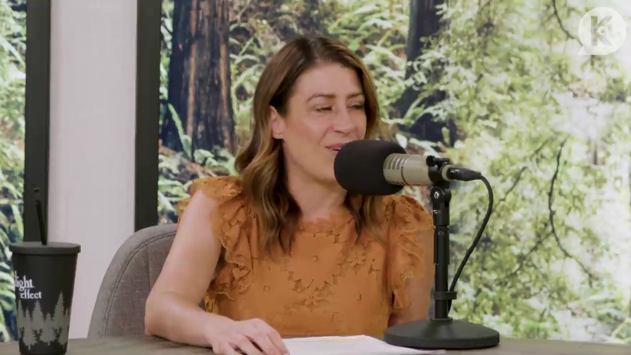 Ashley-Greene-dot-nl_TheTwilightEffect-Aflevering14EclipseRewatchPart3of3-1916.jpg Ashley-Greene-dot-nl_TheTwilightEffect-Aflevering14EclipseRewatchPart3of3-1916.jpg