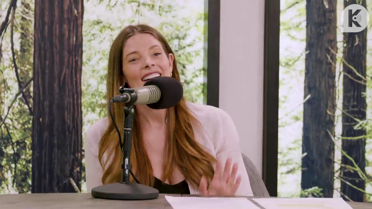 Ashley-Greene-dot-nl_TheTwilightEffect-Aflevering14EclipseRewatchPart3of3-1952.jpg Ashley-Greene-dot-nl_TheTwilightEffect-Aflevering14EclipseRewatchPart3of3-1952.jpg