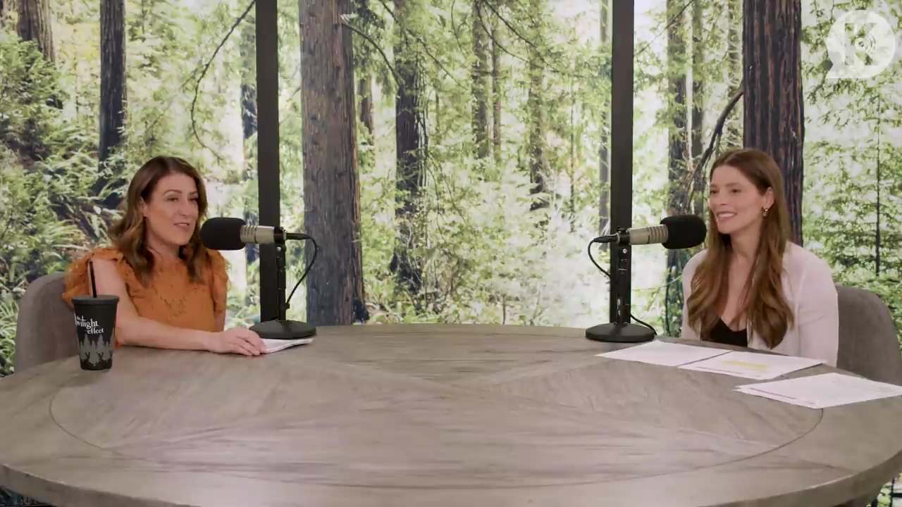 Ashley-Greene-dot-nl_TheTwilightEffect-Aflevering14EclipseRewatchPart3of3-1996.jpg Ashley-Greene-dot-nl_TheTwilightEffect-Aflevering14EclipseRewatchPart3of3-1996.jpg