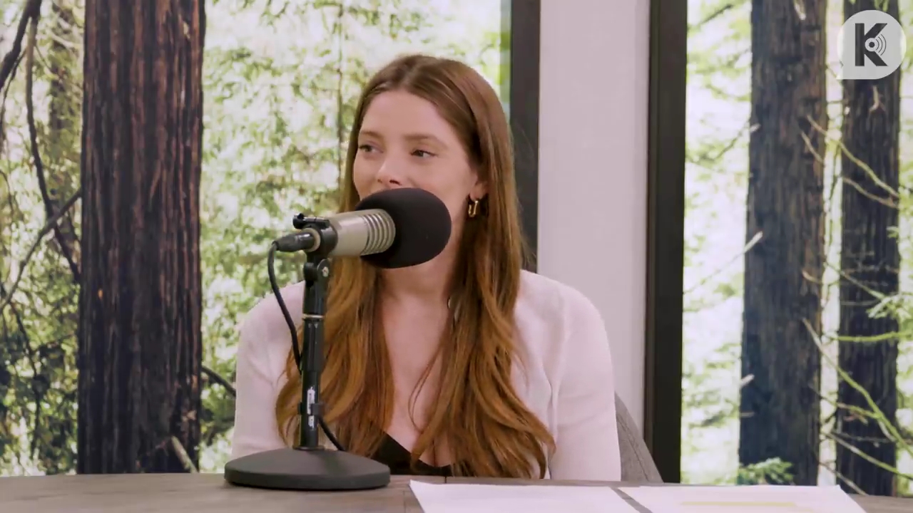 Ashley-Greene-dot-nl_TheTwilightEffect-Aflevering14EclipseRewatchPart3of3-2054.jpg Ashley-Greene-dot-nl_TheTwilightEffect-Aflevering14EclipseRewatchPart3of3-2054.jpg