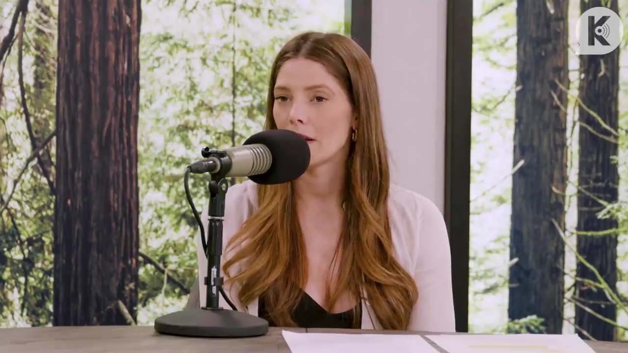 Ashley-Greene-dot-nl_TheTwilightEffect-Aflevering14EclipseRewatchPart3of3-2103.jpg Ashley-Greene-dot-nl_TheTwilightEffect-Aflevering14EclipseRewatchPart3of3-2103.jpg