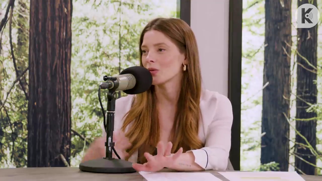 Ashley-Greene-dot-nl_TheTwilightEffect-Aflevering14EclipseRewatchPart3of3-2414.jpg Ashley-Greene-dot-nl_TheTwilightEffect-Aflevering14EclipseRewatchPart3of3-2414.jpg