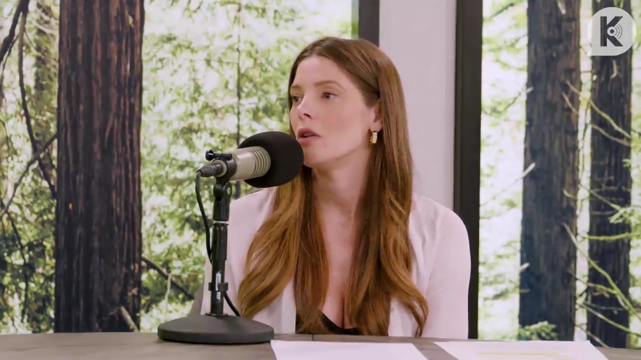 Ashley-Greene-dot-nl_TheTwilightEffect-Aflevering14EclipseRewatchPart3of3-2467.jpg Ashley-Greene-dot-nl_TheTwilightEffect-Aflevering14EclipseRewatchPart3of3-2467.jpg