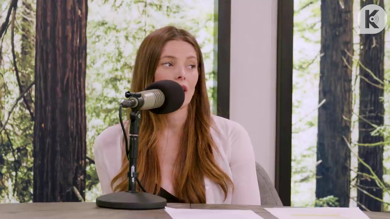 Ashley-Greene-dot-nl_TheTwilightEffect-Aflevering14EclipseRewatchPart3of3-2500.jpg Ashley-Greene-dot-nl_TheTwilightEffect-Aflevering14EclipseRewatchPart3of3-2500.jpg