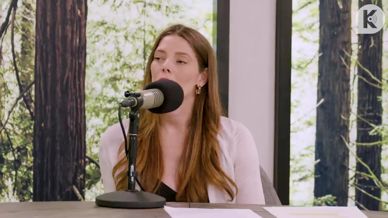 Ashley-Greene-dot-nl_TheTwilightEffect-Aflevering14EclipseRewatchPart3of3-2522.jpg Ashley-Greene-dot-nl_TheTwilightEffect-Aflevering14EclipseRewatchPart3of3-2522.jpg