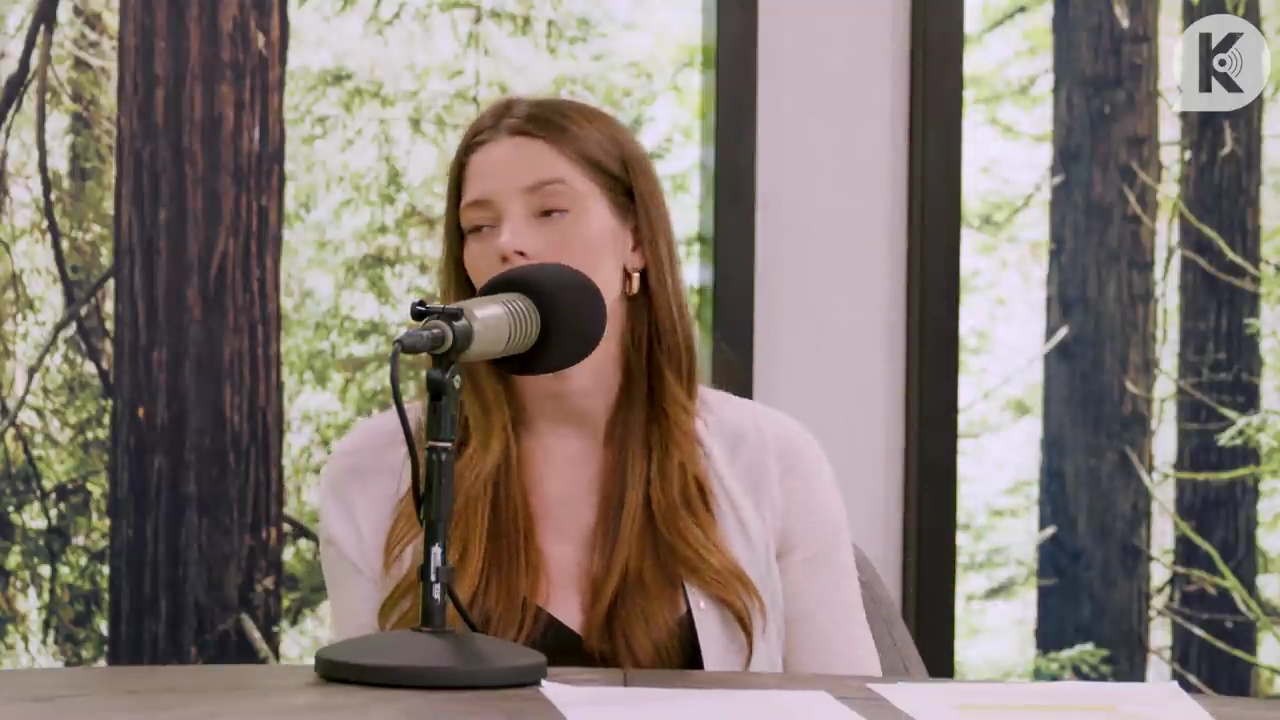 Ashley-Greene-dot-nl_TheTwilightEffect-Aflevering14EclipseRewatchPart3of3-2594.jpg Ashley-Greene-dot-nl_TheTwilightEffect-Aflevering14EclipseRewatchPart3of3-2594.jpg