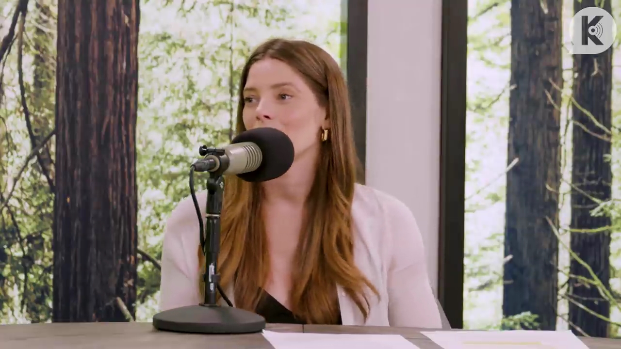 Ashley-Greene-dot-nl_TheTwilightEffect-Aflevering14EclipseRewatchPart3of3-2598.jpg Ashley-Greene-dot-nl_TheTwilightEffect-Aflevering14EclipseRewatchPart3of3-2598.jpg