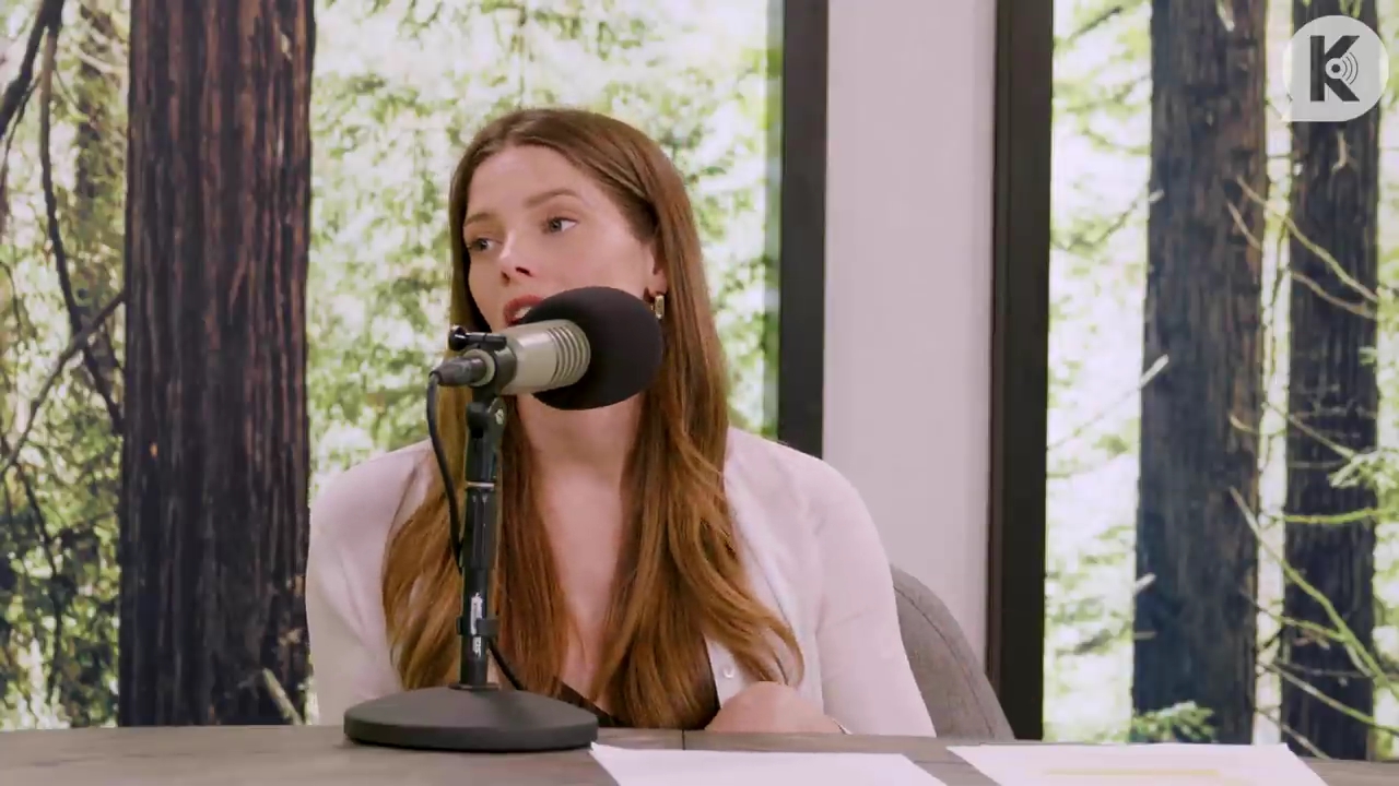 Ashley-Greene-dot-nl_TheTwilightEffect-Aflevering14EclipseRewatchPart3of3-2705.jpg Ashley-Greene-dot-nl_TheTwilightEffect-Aflevering14EclipseRewatchPart3of3-2705.jpg