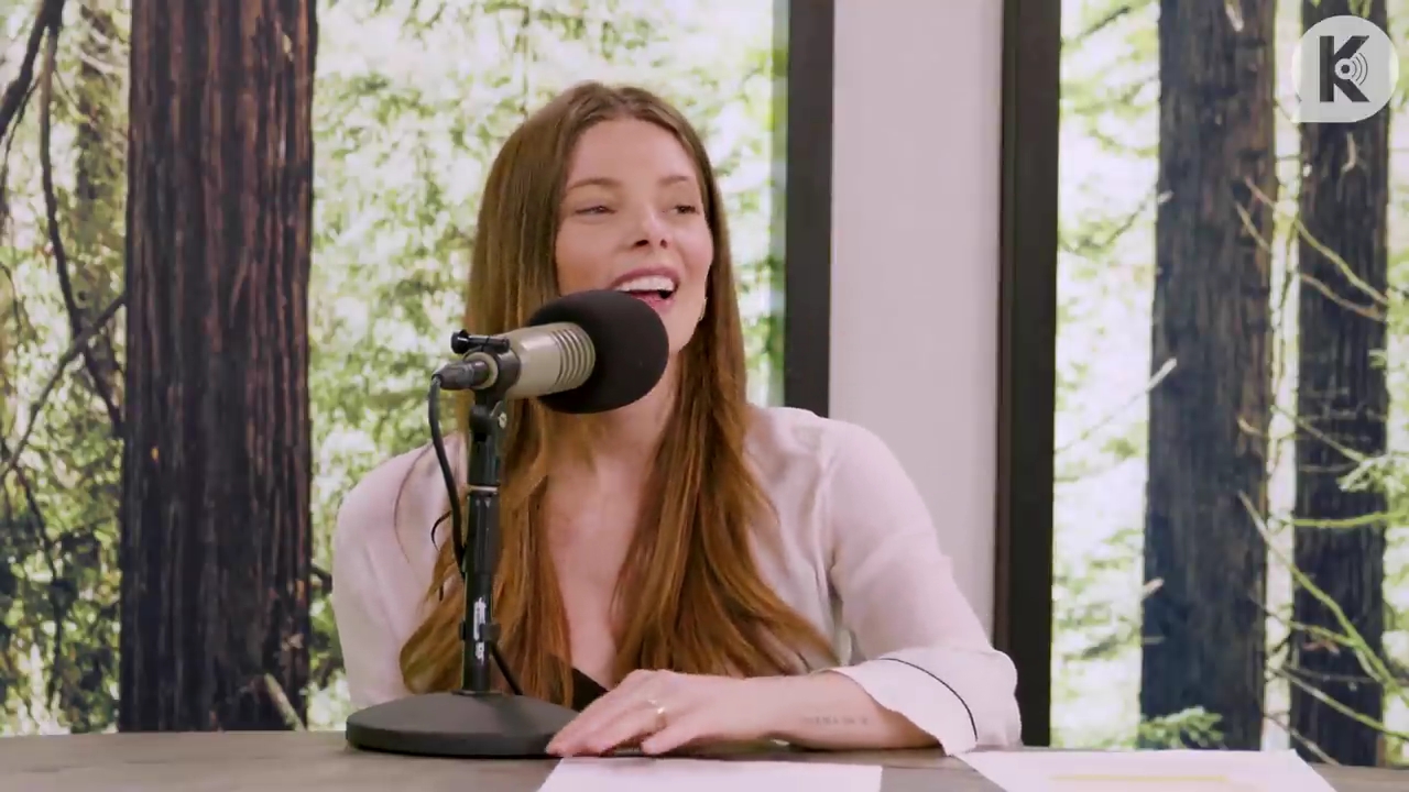 Ashley-Greene-dot-nl_TheTwilightEffect-Aflevering14EclipseRewatchPart3of3-2859.jpg Ashley-Greene-dot-nl_TheTwilightEffect-Aflevering14EclipseRewatchPart3of3-2859.jpg