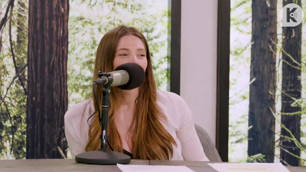 Ashley-Greene-dot-nl_TheTwilightEffect-Aflevering14EclipseRewatchPart3of3-2931.jpg Ashley-Greene-dot-nl_TheTwilightEffect-Aflevering14EclipseRewatchPart3of3-2931.jpg