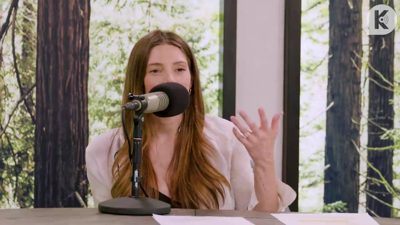 Ashley-Greene-dot-nl_TheTwilightEffect-Aflevering14EclipseRewatchPart3of3-2937.jpg Ashley-Greene-dot-nl_TheTwilightEffect-Aflevering14EclipseRewatchPart3of3-2937.jpg