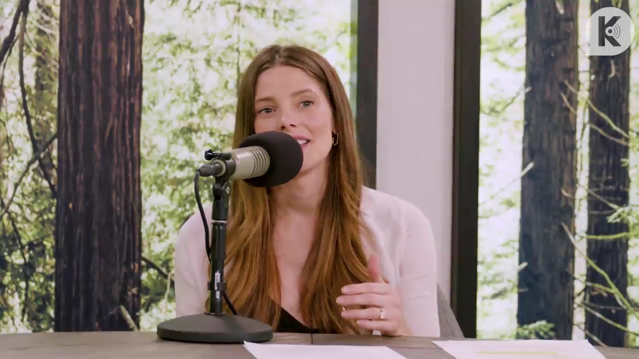 Ashley-Greene-dot-nl_TheTwilightEffect-Aflevering14EclipseRewatchPart3of3-2940.jpg Ashley-Greene-dot-nl_TheTwilightEffect-Aflevering14EclipseRewatchPart3of3-2940.jpg