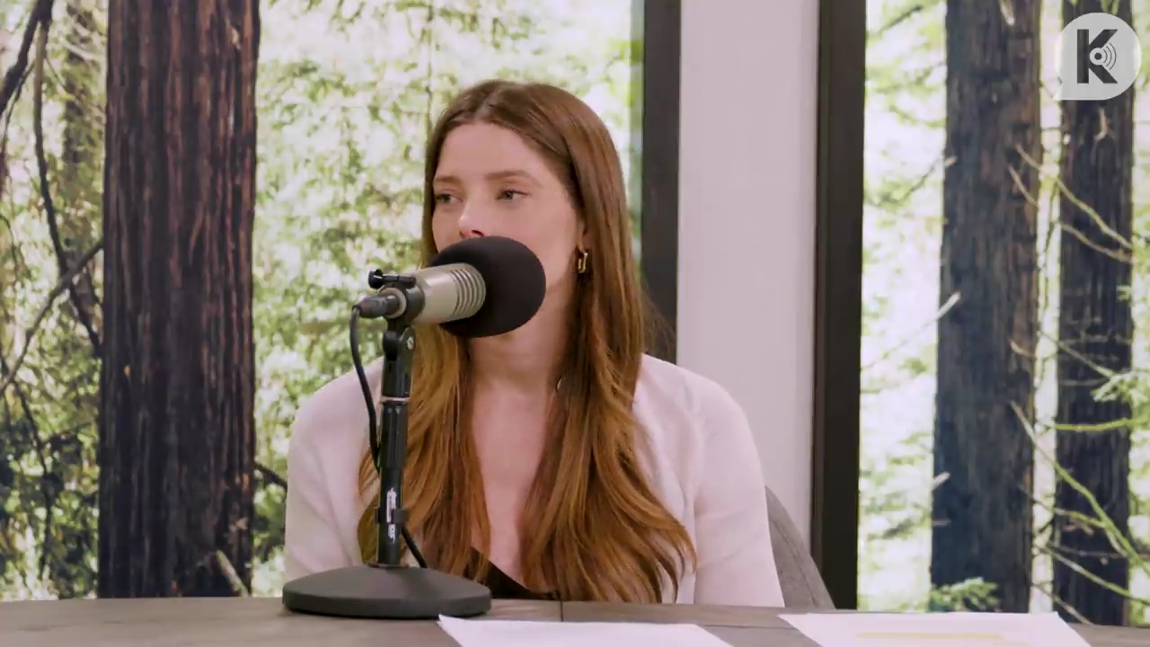 Ashley-Greene-dot-nl_TheTwilightEffect-Aflevering14EclipseRewatchPart3of3-2980.jpg Ashley-Greene-dot-nl_TheTwilightEffect-Aflevering14EclipseRewatchPart3of3-2980.jpg