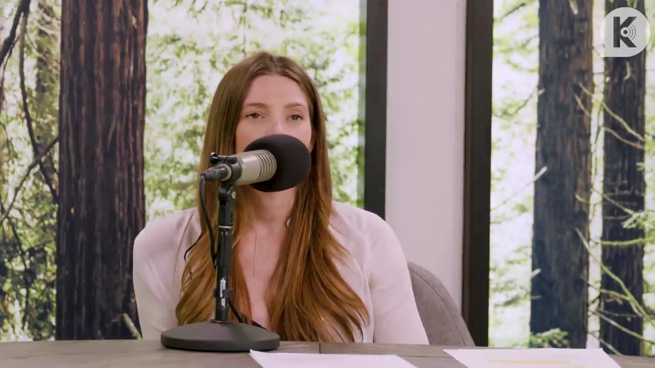 Ashley-Greene-dot-nl_TheTwilightEffect-Aflevering14EclipseRewatchPart3of3-3002.jpg Ashley-Greene-dot-nl_TheTwilightEffect-Aflevering14EclipseRewatchPart3of3-3002.jpg