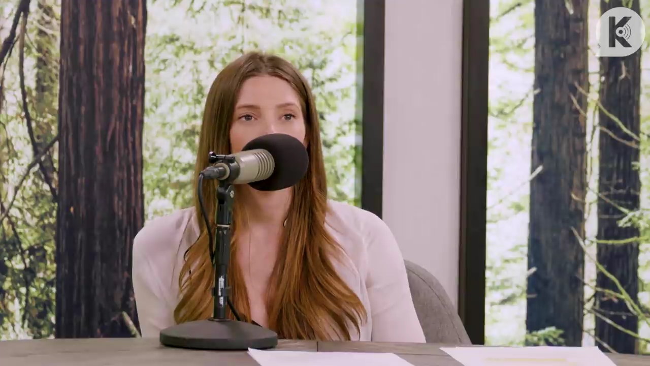 Ashley-Greene-dot-nl_TheTwilightEffect-Aflevering14EclipseRewatchPart3of3-3005.jpg Ashley-Greene-dot-nl_TheTwilightEffect-Aflevering14EclipseRewatchPart3of3-3005.jpg