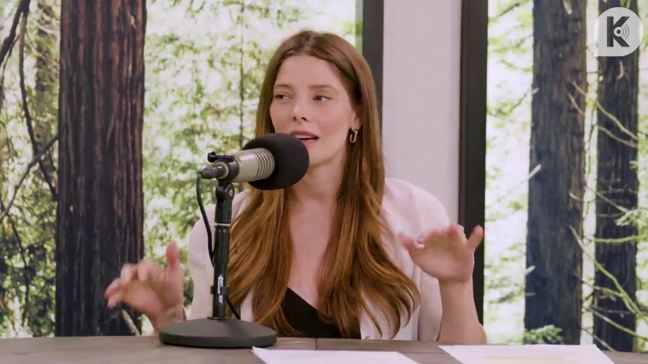 Ashley-Greene-dot-nl_TheTwilightEffect-Aflevering14EclipseRewatchPart3of3-3122.jpg Ashley-Greene-dot-nl_TheTwilightEffect-Aflevering14EclipseRewatchPart3of3-3122.jpg