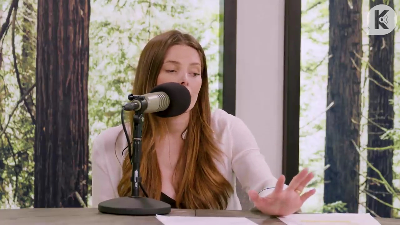 Ashley-Greene-dot-nl_TheTwilightEffect-Aflevering14EclipseRewatchPart3of3-3226.jpg Ashley-Greene-dot-nl_TheTwilightEffect-Aflevering14EclipseRewatchPart3of3-3226.jpg