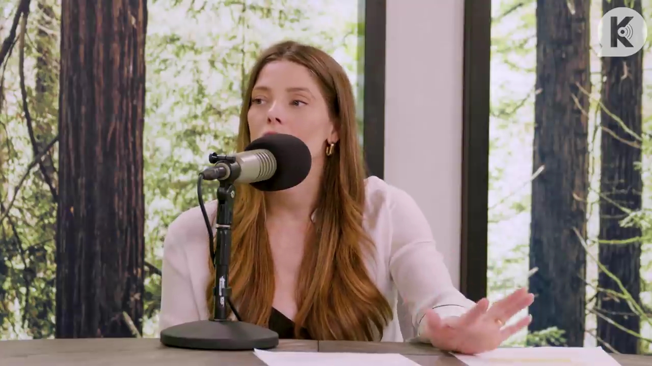 Ashley-Greene-dot-nl_TheTwilightEffect-Aflevering14EclipseRewatchPart3of3-3228.jpg Ashley-Greene-dot-nl_TheTwilightEffect-Aflevering14EclipseRewatchPart3of3-3228.jpg