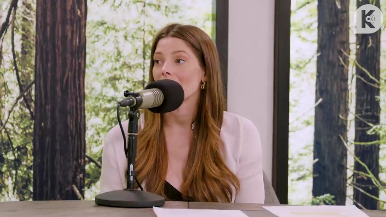 Ashley-Greene-dot-nl_TheTwilightEffect-Aflevering14EclipseRewatchPart3of3-3270.jpg Ashley-Greene-dot-nl_TheTwilightEffect-Aflevering14EclipseRewatchPart3of3-3270.jpg