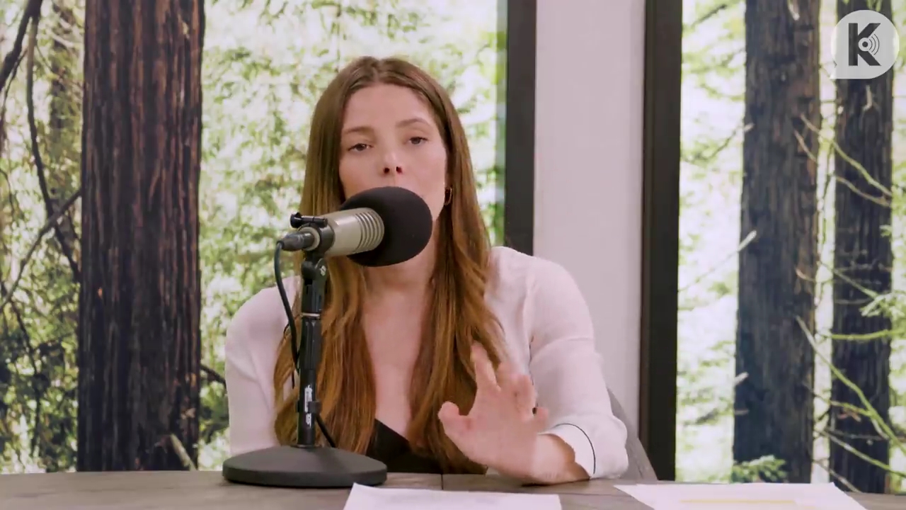 Ashley-Greene-dot-nl_TheTwilightEffect-Aflevering14EclipseRewatchPart3of3-3379.jpg Ashley-Greene-dot-nl_TheTwilightEffect-Aflevering14EclipseRewatchPart3of3-3379.jpg