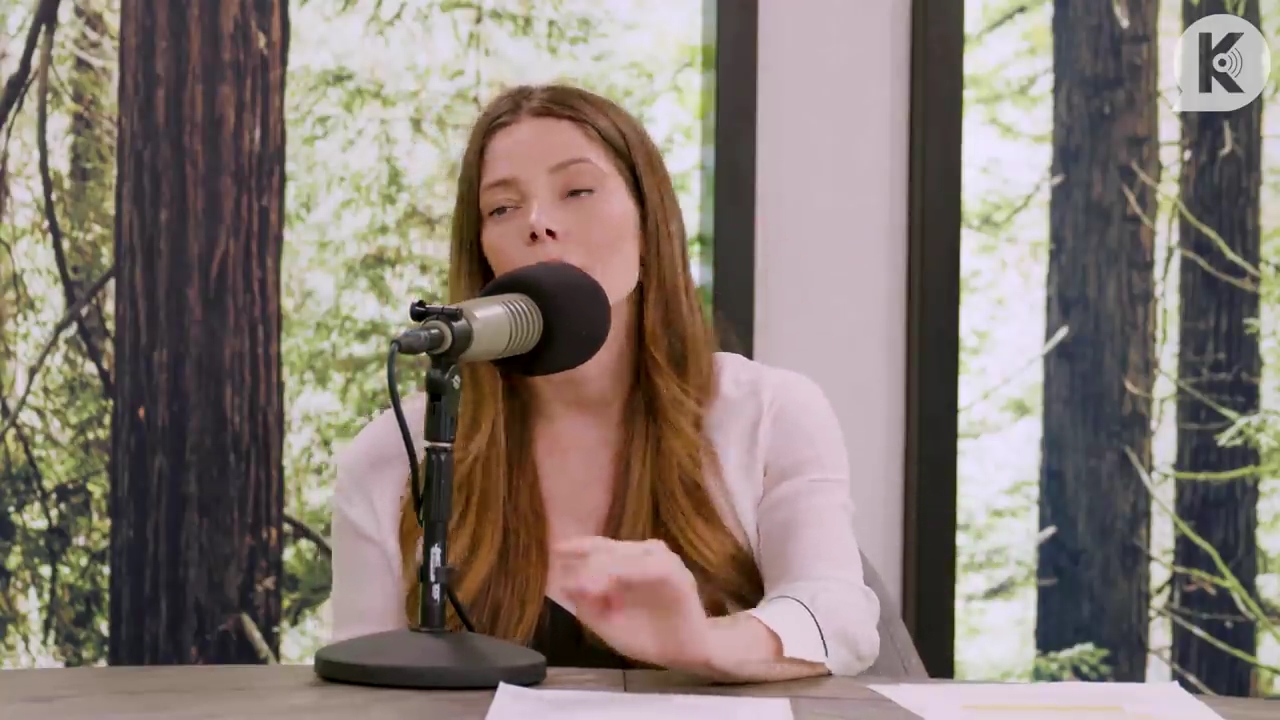 Ashley-Greene-dot-nl_TheTwilightEffect-Aflevering14EclipseRewatchPart3of3-3380.jpg Ashley-Greene-dot-nl_TheTwilightEffect-Aflevering14EclipseRewatchPart3of3-3380.jpg