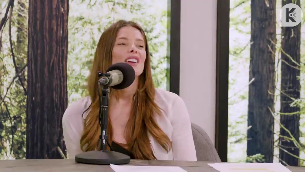 Ashley-Greene-dot-nl_TheTwilightEffect-Aflevering14EclipseRewatchPart3of3-3620.jpg Ashley-Greene-dot-nl_TheTwilightEffect-Aflevering14EclipseRewatchPart3of3-3620.jpg