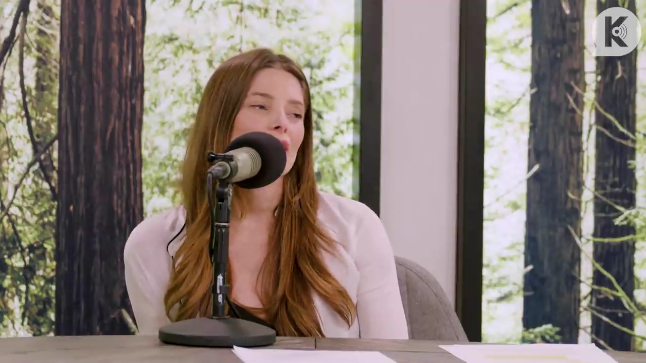 Ashley-Greene-dot-nl_TheTwilightEffect-Aflevering14EclipseRewatchPart3of3-3621.jpg Ashley-Greene-dot-nl_TheTwilightEffect-Aflevering14EclipseRewatchPart3of3-3621.jpg