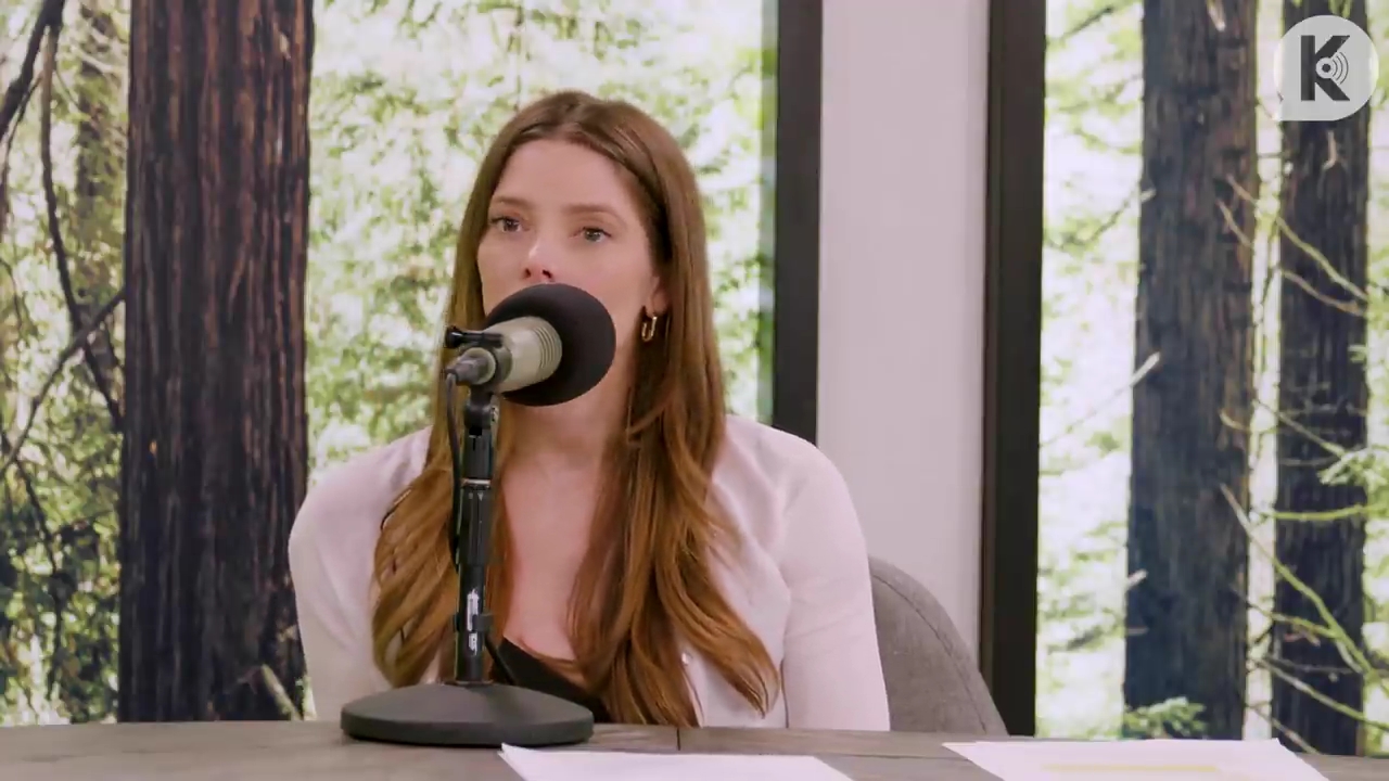 Ashley-Greene-dot-nl_TheTwilightEffect-Aflevering14EclipseRewatchPart3of3-3626.jpg Ashley-Greene-dot-nl_TheTwilightEffect-Aflevering14EclipseRewatchPart3of3-3626.jpg