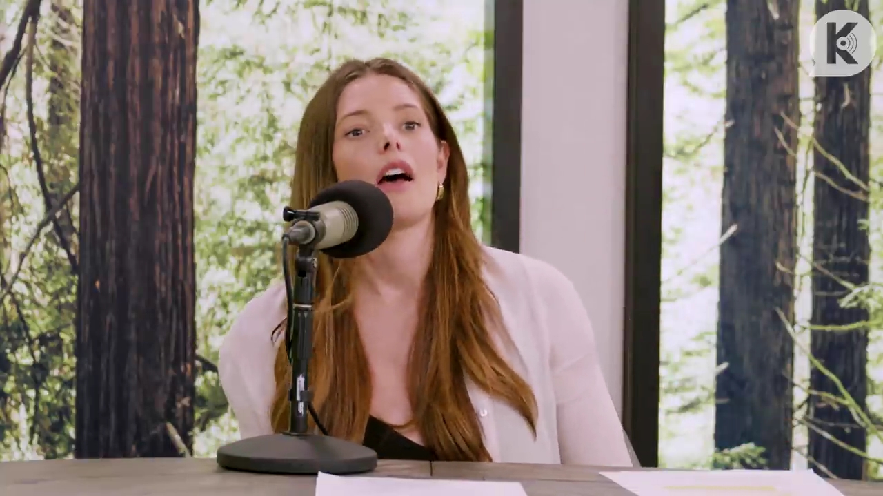 Ashley-Greene-dot-nl_TheTwilightEffect-Aflevering14EclipseRewatchPart3of3-3729.jpg Ashley-Greene-dot-nl_TheTwilightEffect-Aflevering14EclipseRewatchPart3of3-3729.jpg