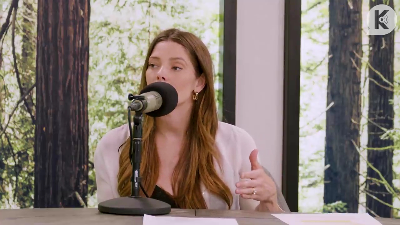 Ashley-Greene-dot-nl_TheTwilightEffect-Aflevering14EclipseRewatchPart3of3-3824.jpg Ashley-Greene-dot-nl_TheTwilightEffect-Aflevering14EclipseRewatchPart3of3-3824.jpg