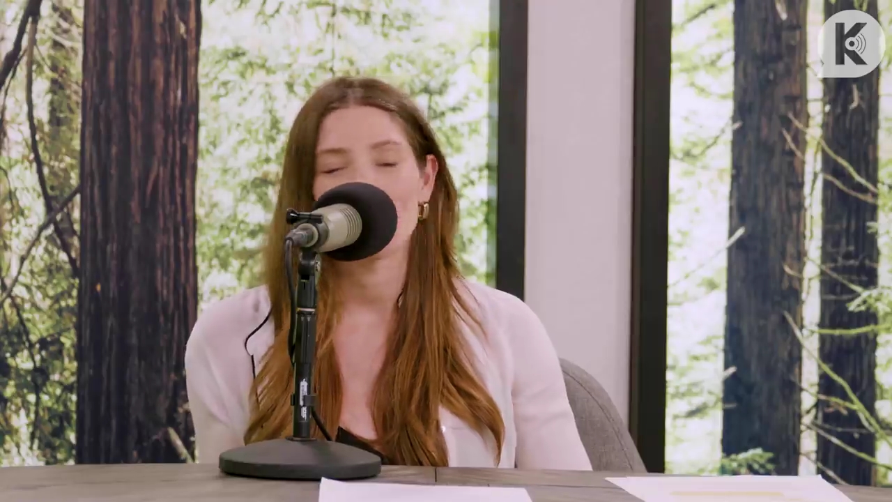 Ashley-Greene-dot-nl_TheTwilightEffect-Aflevering14EclipseRewatchPart3of3-3857.jpg Ashley-Greene-dot-nl_TheTwilightEffect-Aflevering14EclipseRewatchPart3of3-3857.jpg