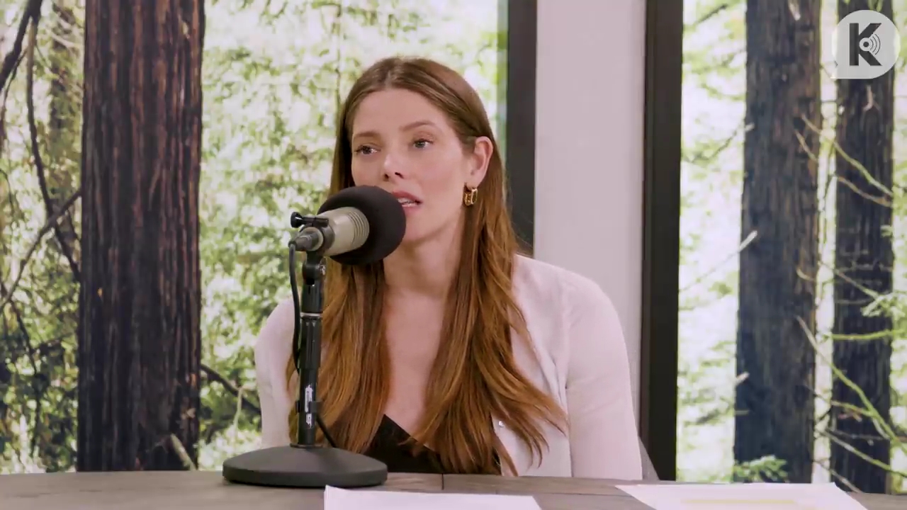 Ashley-Greene-dot-nl_TheTwilightEffect-Aflevering14EclipseRewatchPart3of3-4175.jpg Ashley-Greene-dot-nl_TheTwilightEffect-Aflevering14EclipseRewatchPart3of3-4175.jpg