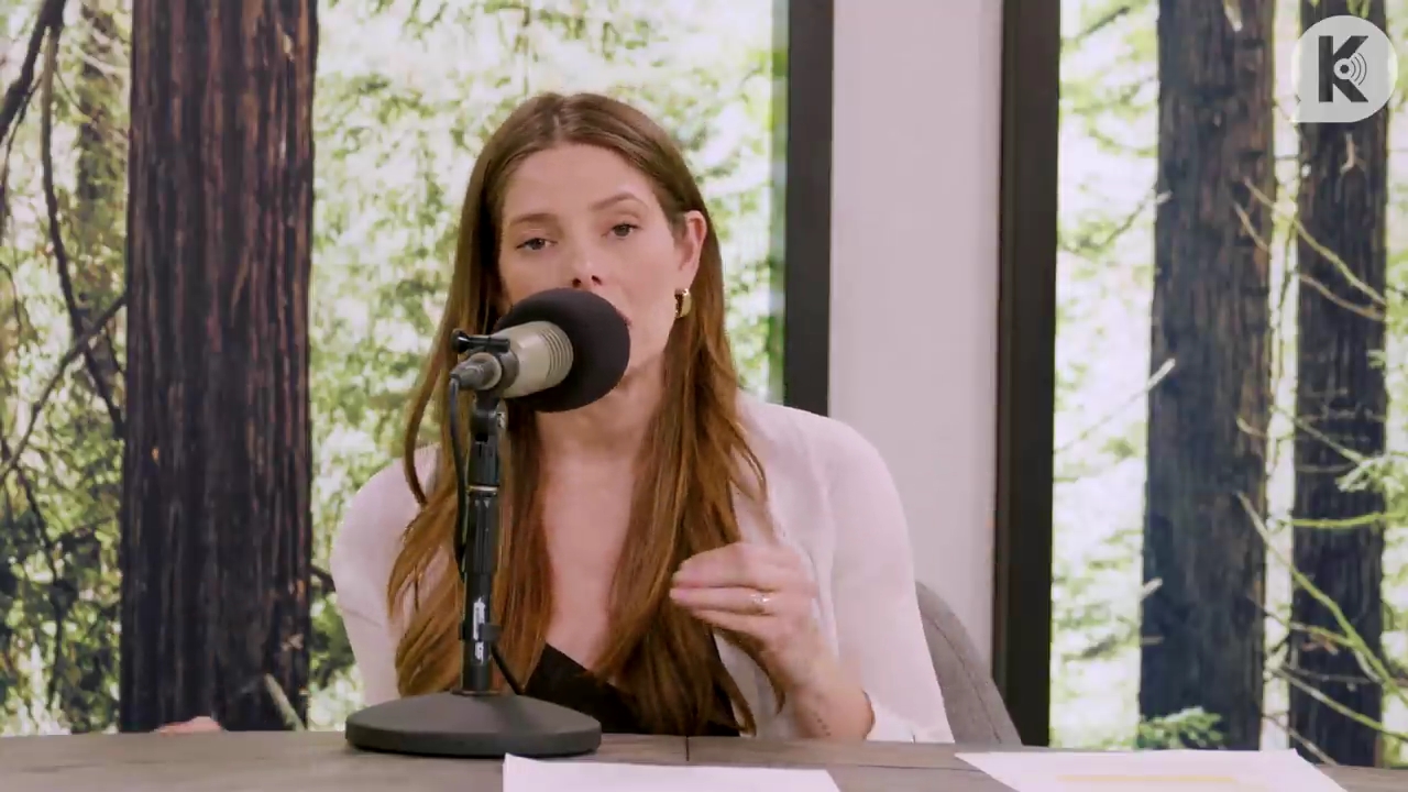 Ashley-Greene-dot-nl_TheTwilightEffect-Aflevering14EclipseRewatchPart3of3-4179.jpg Ashley-Greene-dot-nl_TheTwilightEffect-Aflevering14EclipseRewatchPart3of3-4179.jpg