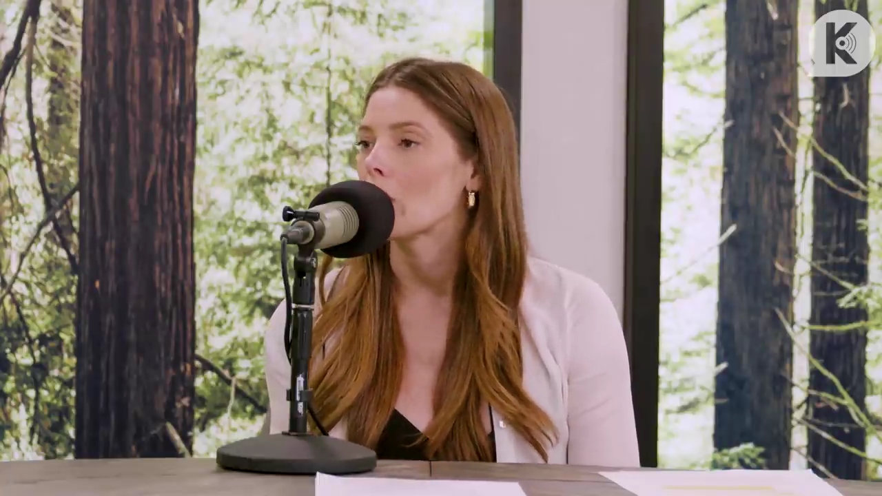 Ashley-Greene-dot-nl_TheTwilightEffect-Aflevering14EclipseRewatchPart3of3-4275.jpg Ashley-Greene-dot-nl_TheTwilightEffect-Aflevering14EclipseRewatchPart3of3-4275.jpg