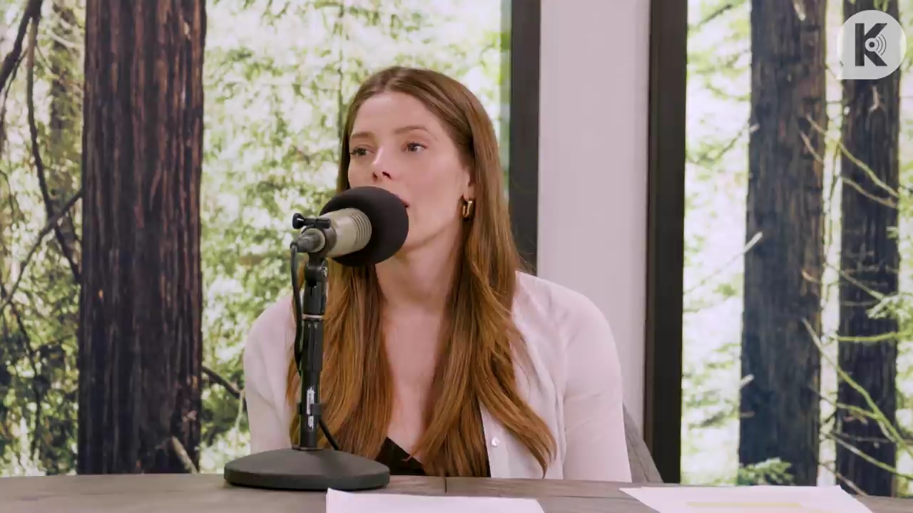 Ashley-Greene-dot-nl_TheTwilightEffect-Aflevering14EclipseRewatchPart3of3-4308.jpg Ashley-Greene-dot-nl_TheTwilightEffect-Aflevering14EclipseRewatchPart3of3-4308.jpg