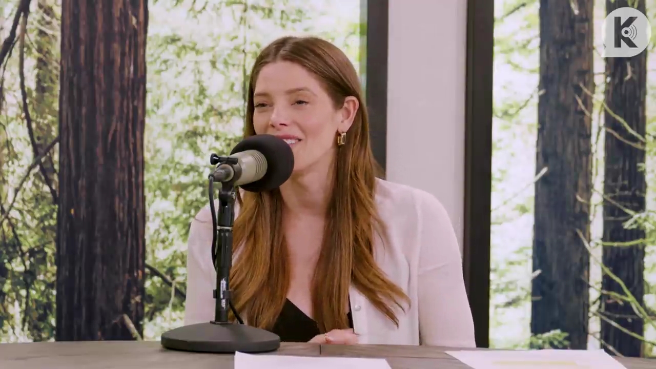 Ashley-Greene-dot-nl_TheTwilightEffect-Aflevering14EclipseRewatchPart3of3-4538.jpg Ashley-Greene-dot-nl_TheTwilightEffect-Aflevering14EclipseRewatchPart3of3-4538.jpg