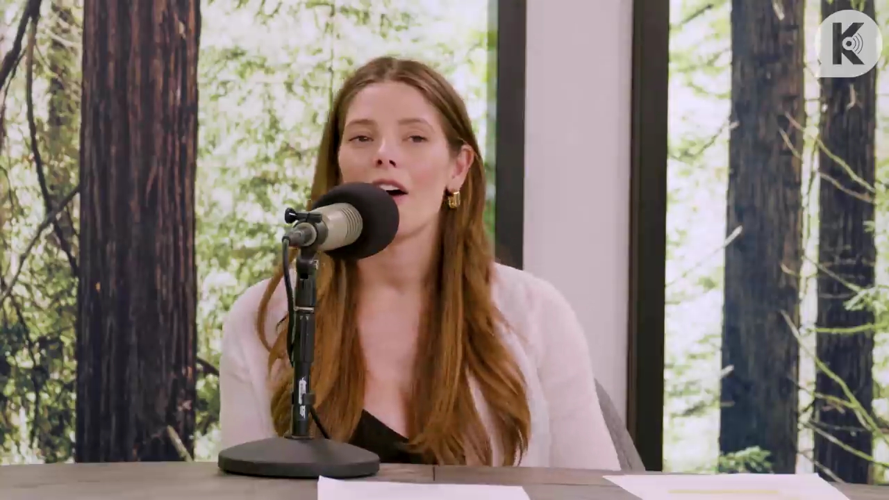 Ashley-Greene-dot-nl_TheTwilightEffect-Aflevering14EclipseRewatchPart3of3-4699.jpg Ashley-Greene-dot-nl_TheTwilightEffect-Aflevering14EclipseRewatchPart3of3-4699.jpg