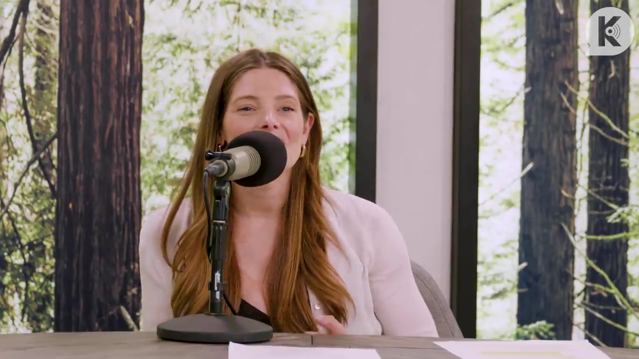 Ashley-Greene-dot-nl_TheTwilightEffect-Aflevering14EclipseRewatchPart3of3-4712.jpg Ashley-Greene-dot-nl_TheTwilightEffect-Aflevering14EclipseRewatchPart3of3-4712.jpg