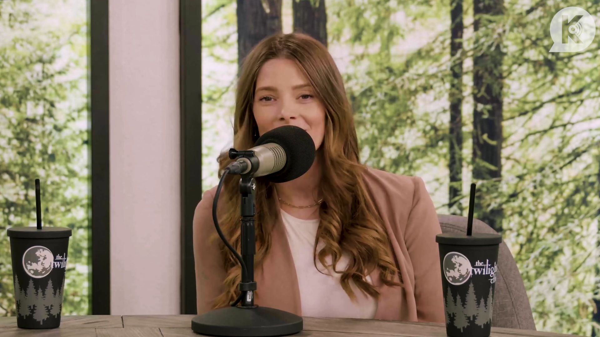 Ashley-Greene-dot-nl_TheTwilightEffect-Aflevering16NikkiReed0077.jpg