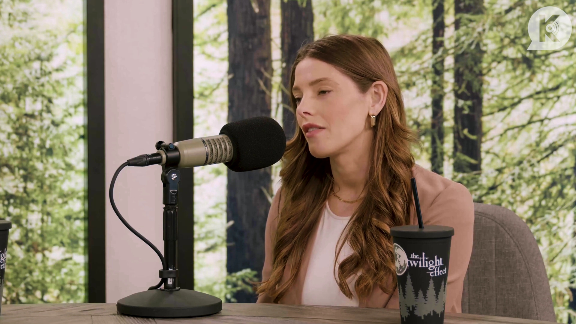 Ashley-Greene-dot-nl_TheTwilightEffect-Aflevering16NikkiReed0237.jpg
